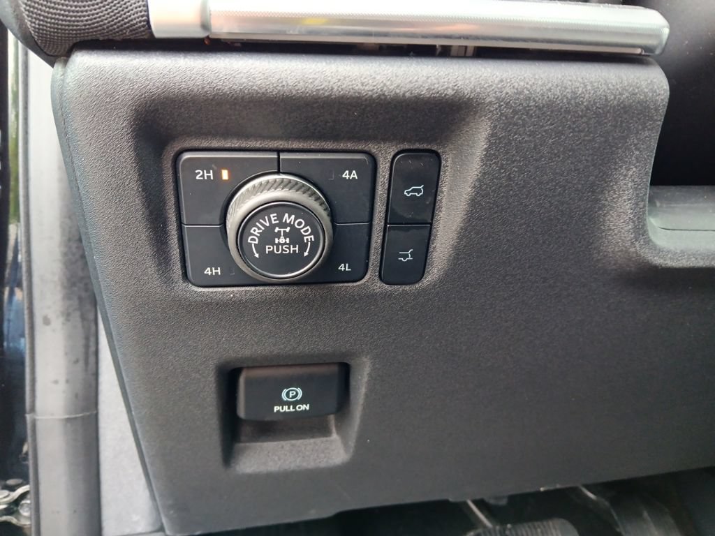 Used 2025 Ford Expedition Tremor AWD/4WD image 28