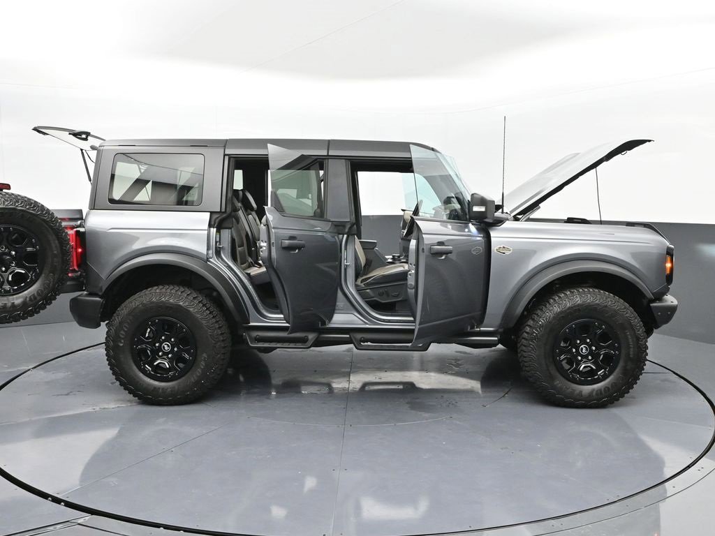 Used 2024 Ford Bronco Wildtrak image 52
