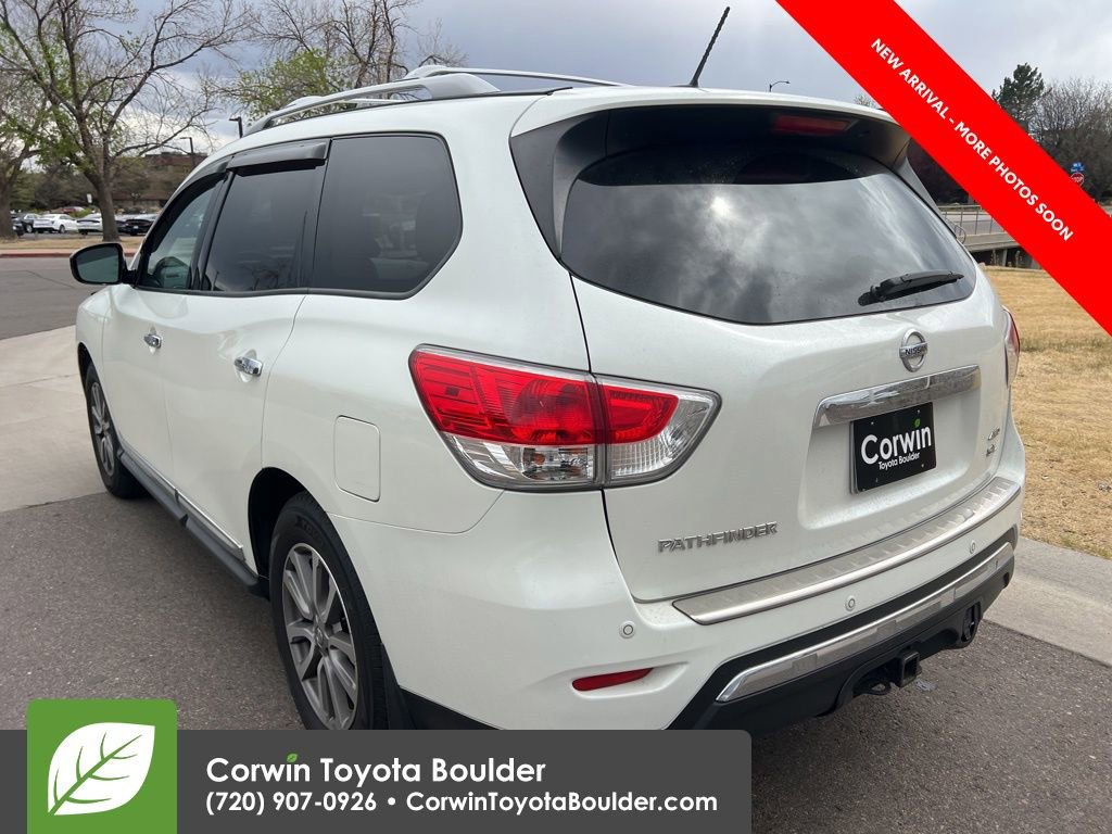 Used 2015 Nissan Pathfinder SL w/ SL Premium Package image 5
