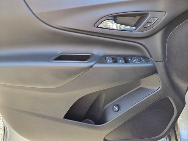Used 2024 Chevrolet Equinox LT FWD image 29