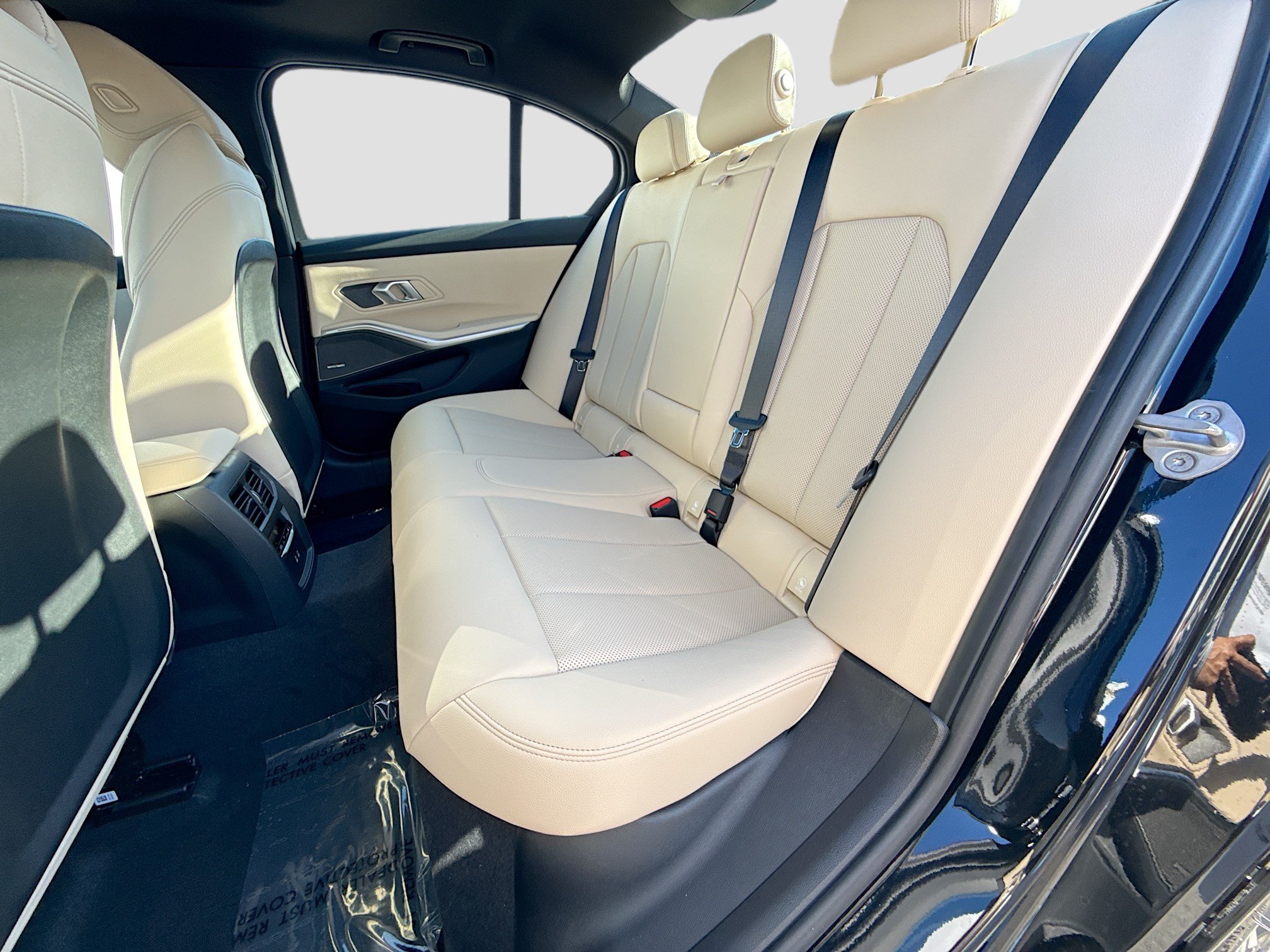 New 2026 BMW 330i Sedan w/ Premium Package RWD image 21