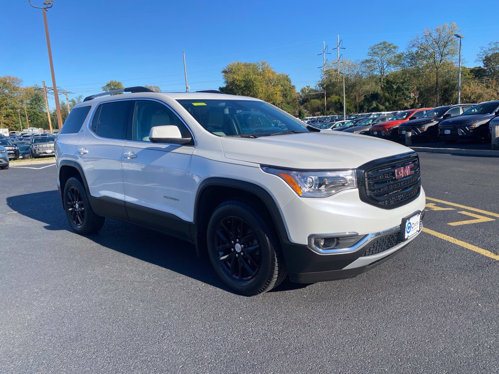 Used 2018 GMC Acadia SLT w/ LPO, Black Accent Package AWD/4WD image 1