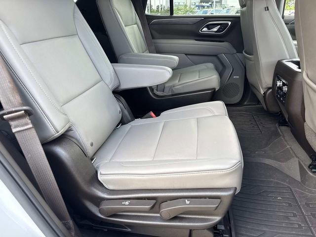 Used 2021 GMC Yukon SLT w/ SLT Premium Package RWD image 12