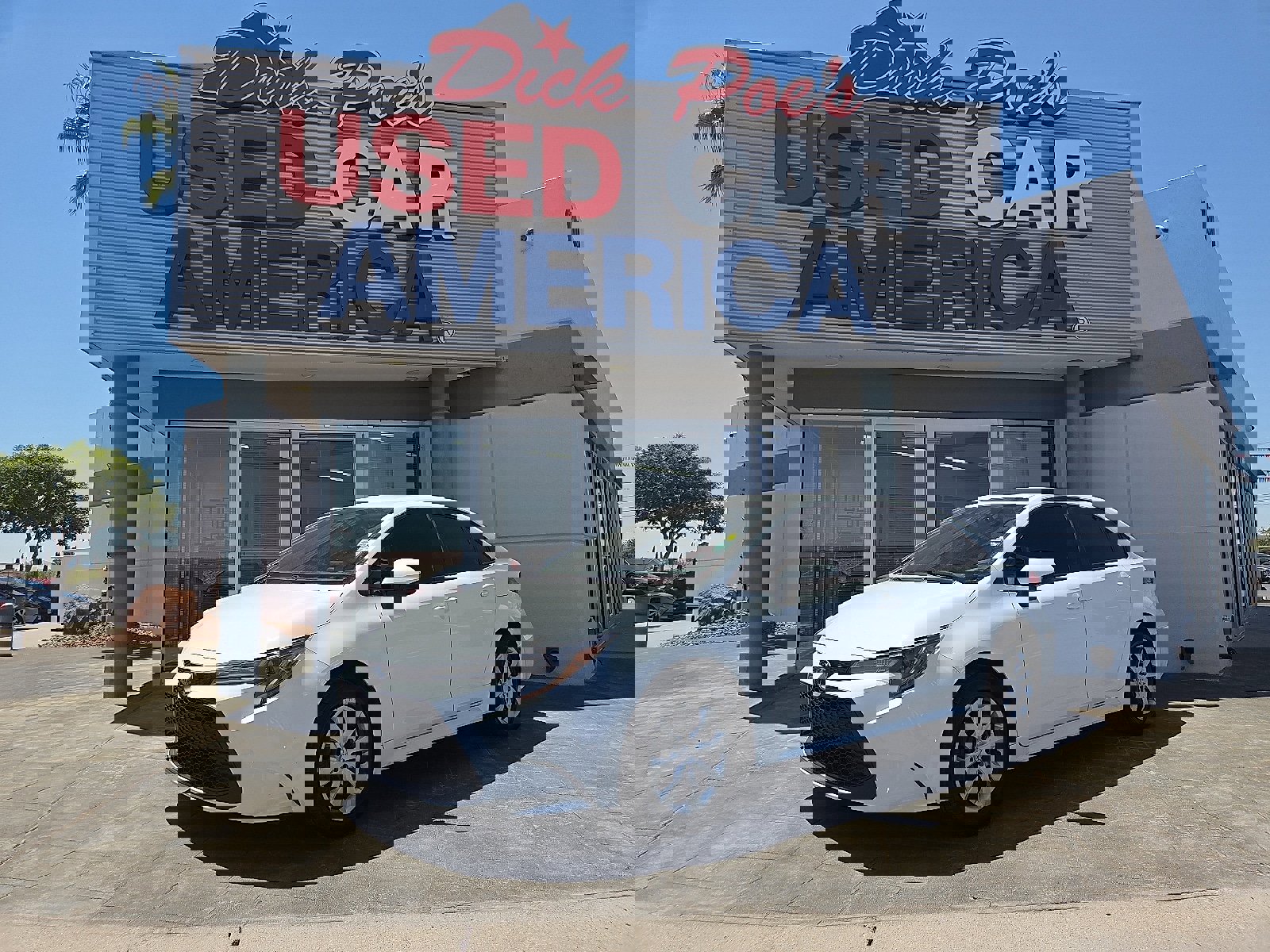 Used 2022 Toyota Corolla LE