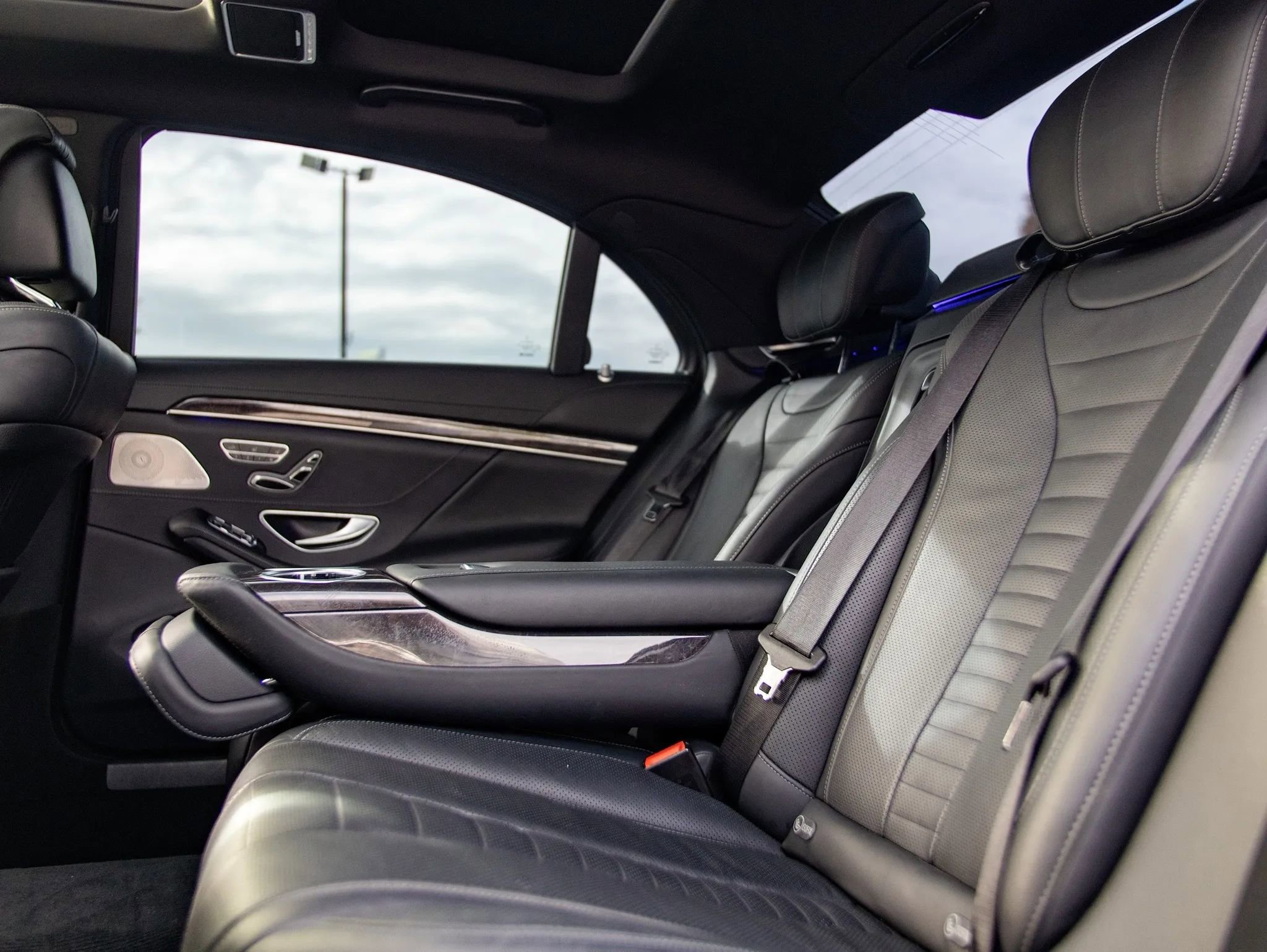 Used 2015 Mercedes-Benz S 550 Sedan image 30