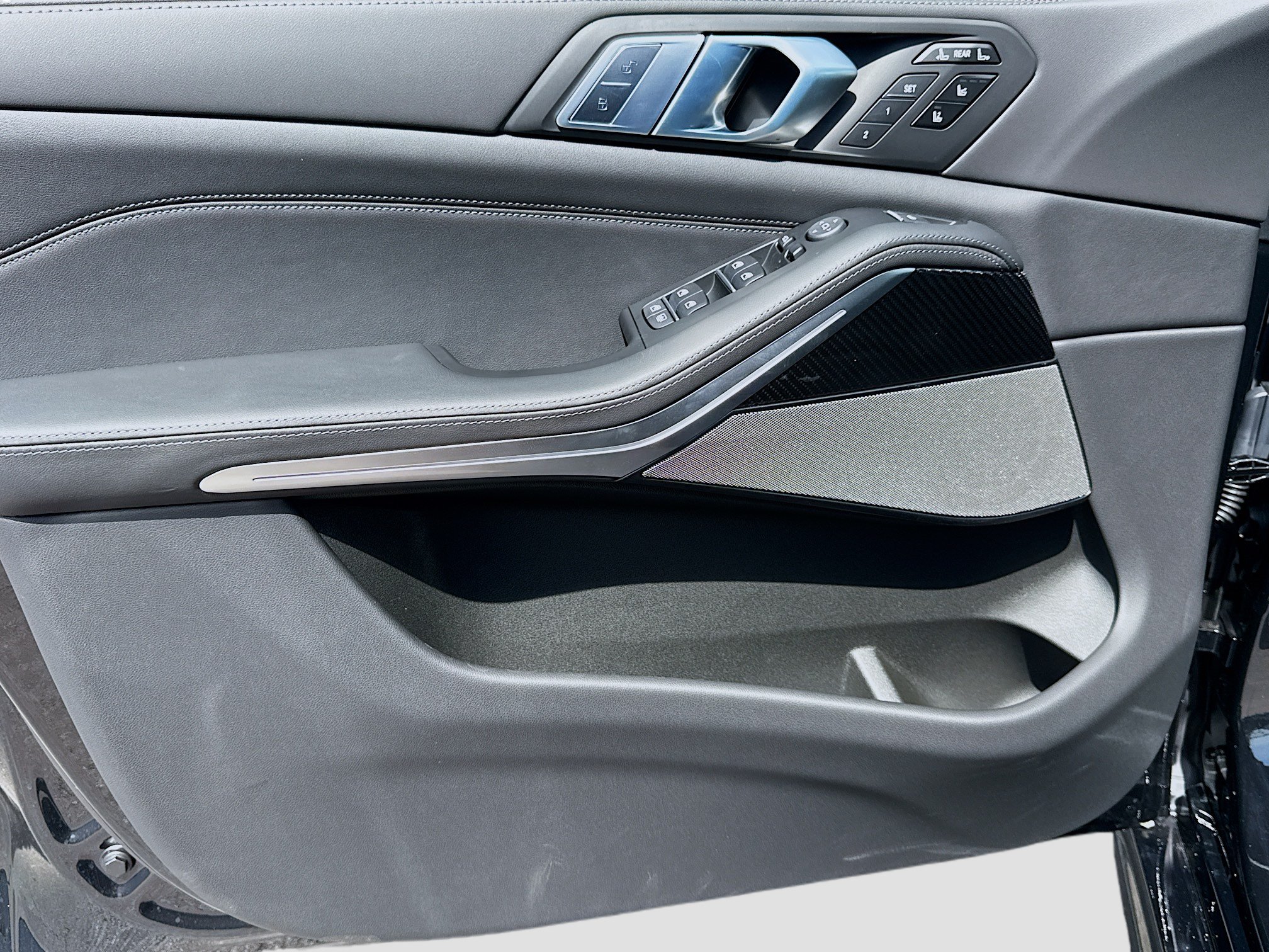 New 2027 BMW X7 M60i AWD/4WD image 23
