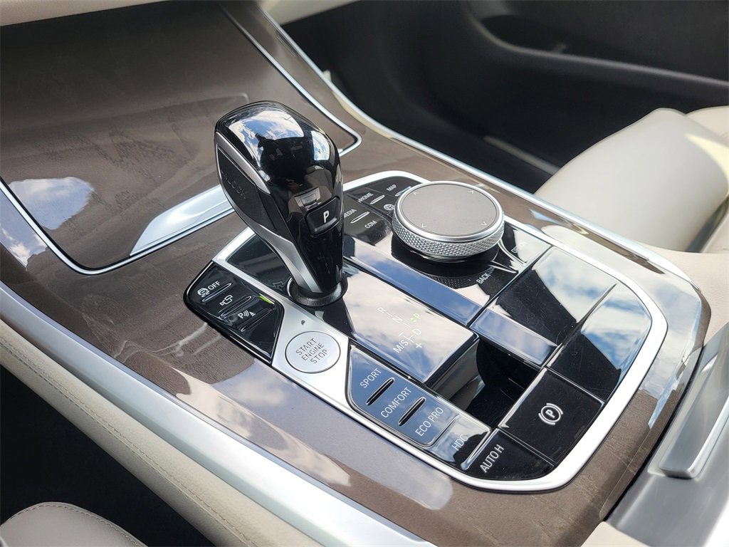 Used 2022 BMW X5 xDrive40i w/ Premium Package image 14