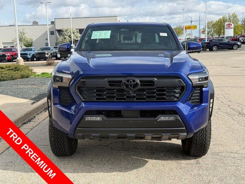 Used 2024 Toyota Tacoma TRD Off-Road AWD/4WD image 8