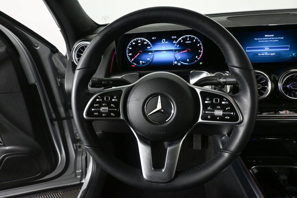 Certified 2023 Mercedes-Benz GLB 250 4MATIC image 2