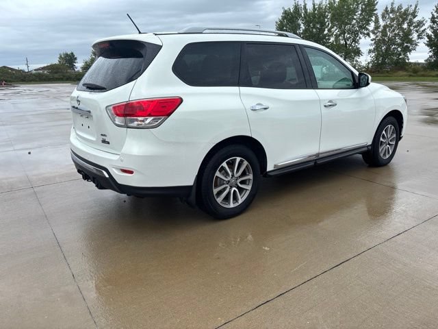 Used 2013 Nissan Pathfinder SL w/ Trailer Tow Pkg AWD/4WD image 6
