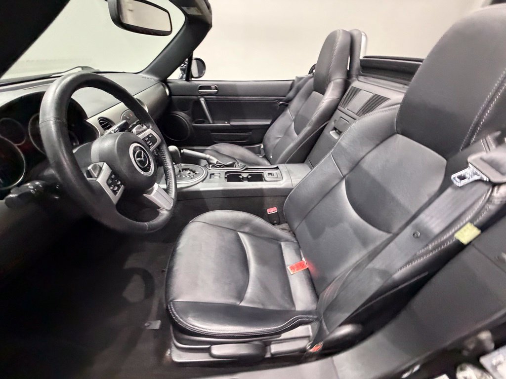 Used 2012 MAZDA MX-5 Miata Grand Touring w/ Premium Pkg RWD image 18