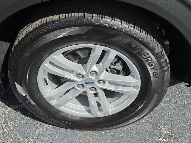 Used 2024 Ford Explorer XLT image 7