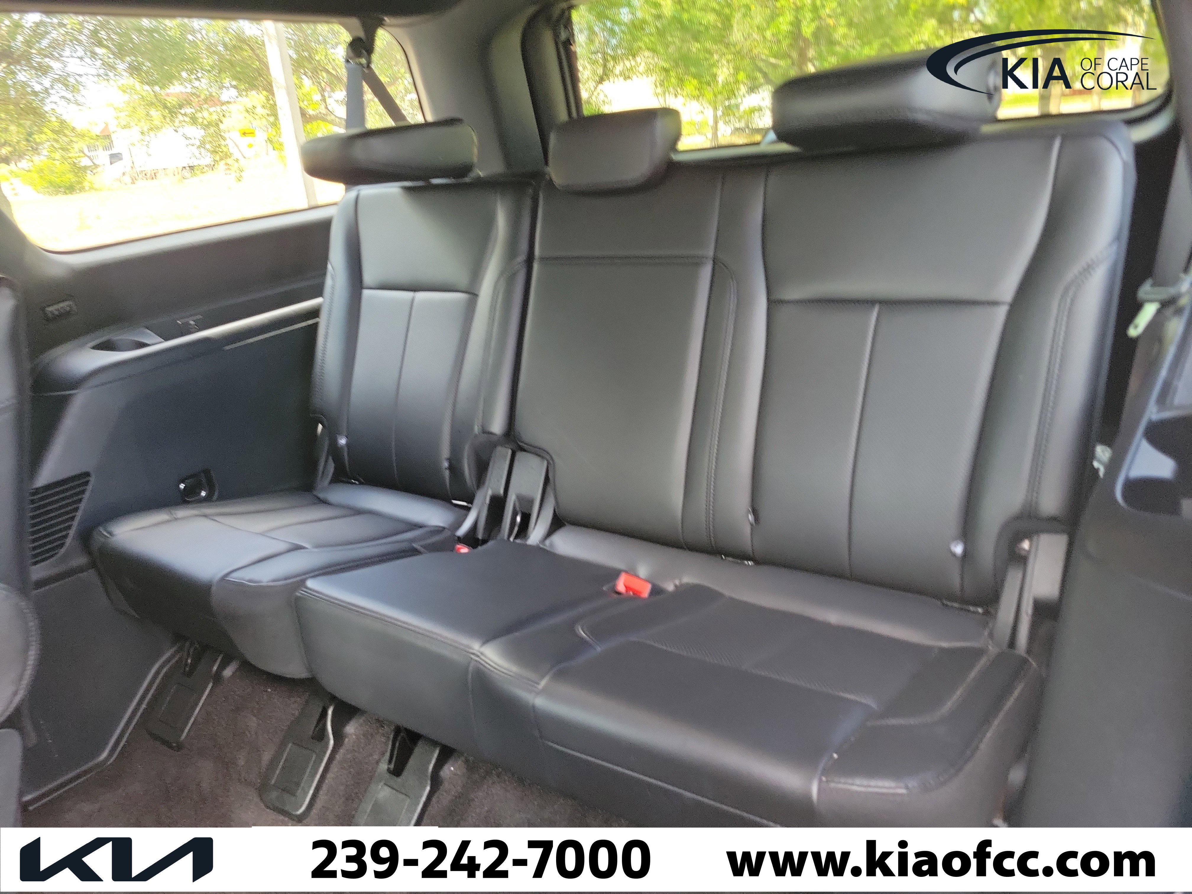 Used 2020 Ford Expedition Max XLT w/ Equipment Group 202A RWD image 15