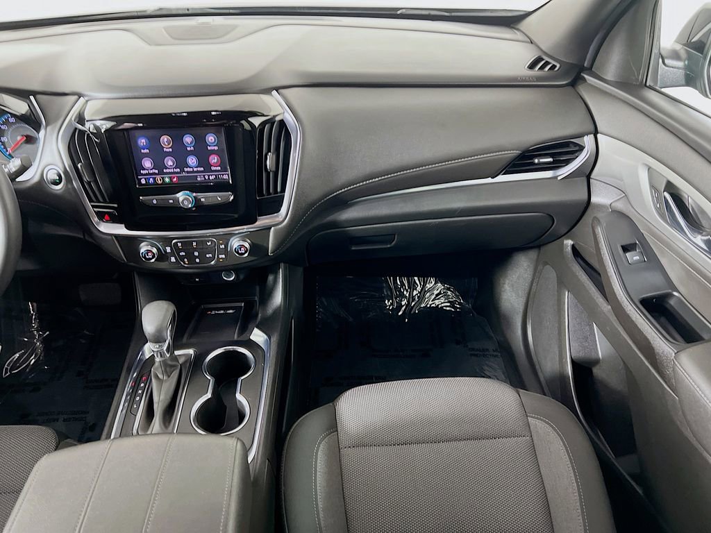 Used 2023 Chevrolet Traverse LT w/ LPO, Floor Liner Package FWD image 21