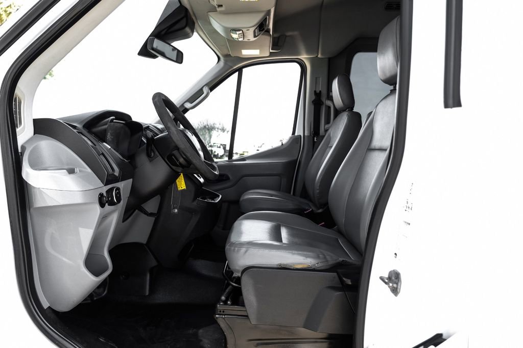 Used 2017 Ford Transit 350 XL image 3
