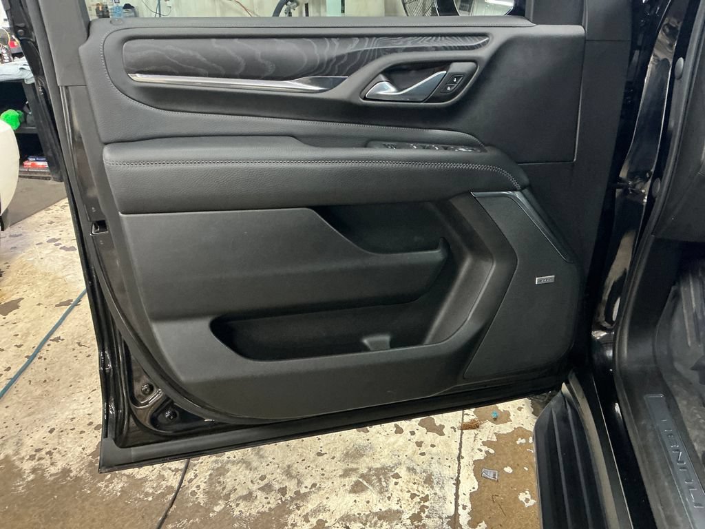 Used 2021 GMC Yukon Denali AWD/4WD image 15
