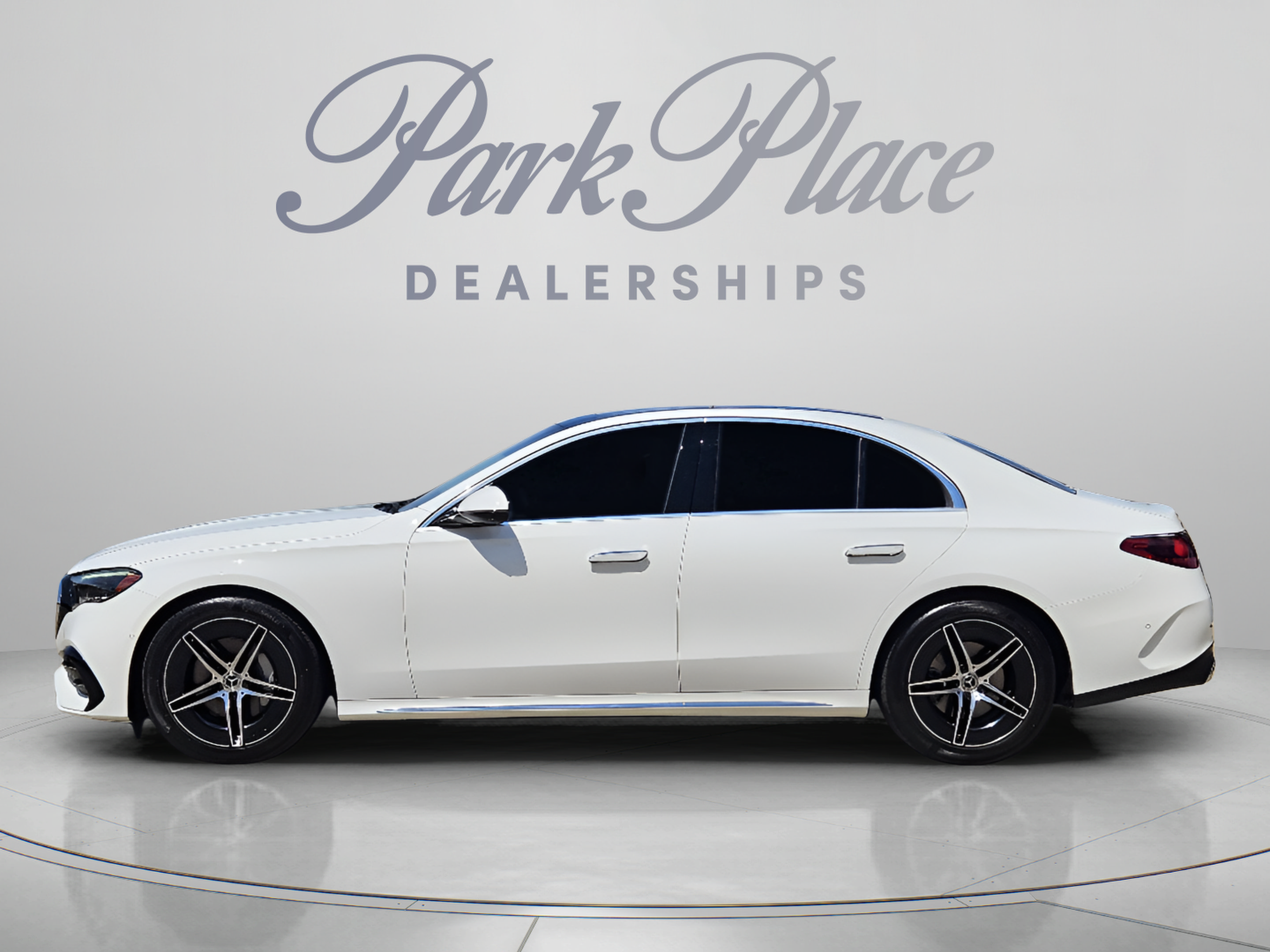Certified 2024 Mercedes-Benz E 350 4MATIC Sedan image 2