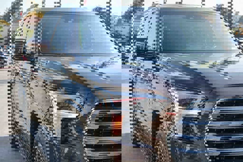 Used 2023 Toyota Sequoia Limited image 4