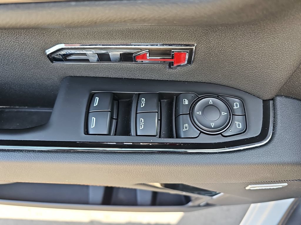 Used 2024 GMC Sierra 1500 AT4 w/ Technology Package AWD/4WD image 32