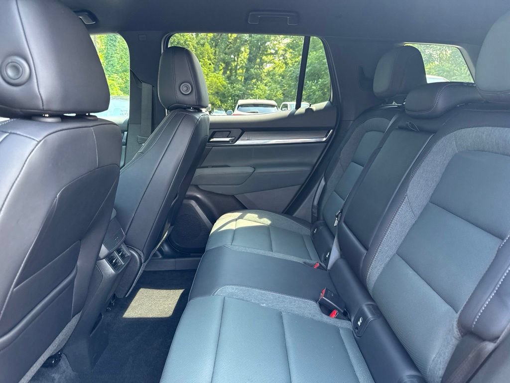 Used 2026 GMC Terrain AT4 w/ LPO, Floor Liner Package AWD/4WD image 12