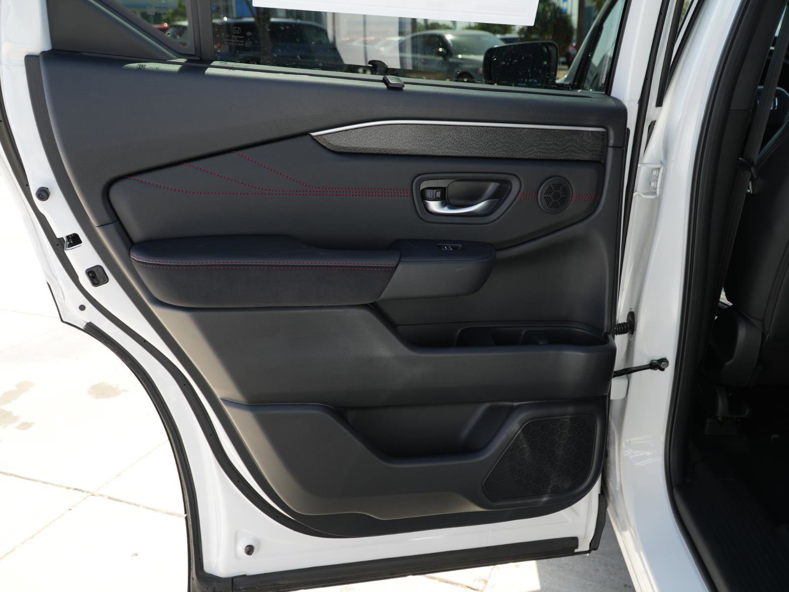 New 2026 Honda Pilot Black Edition image 18