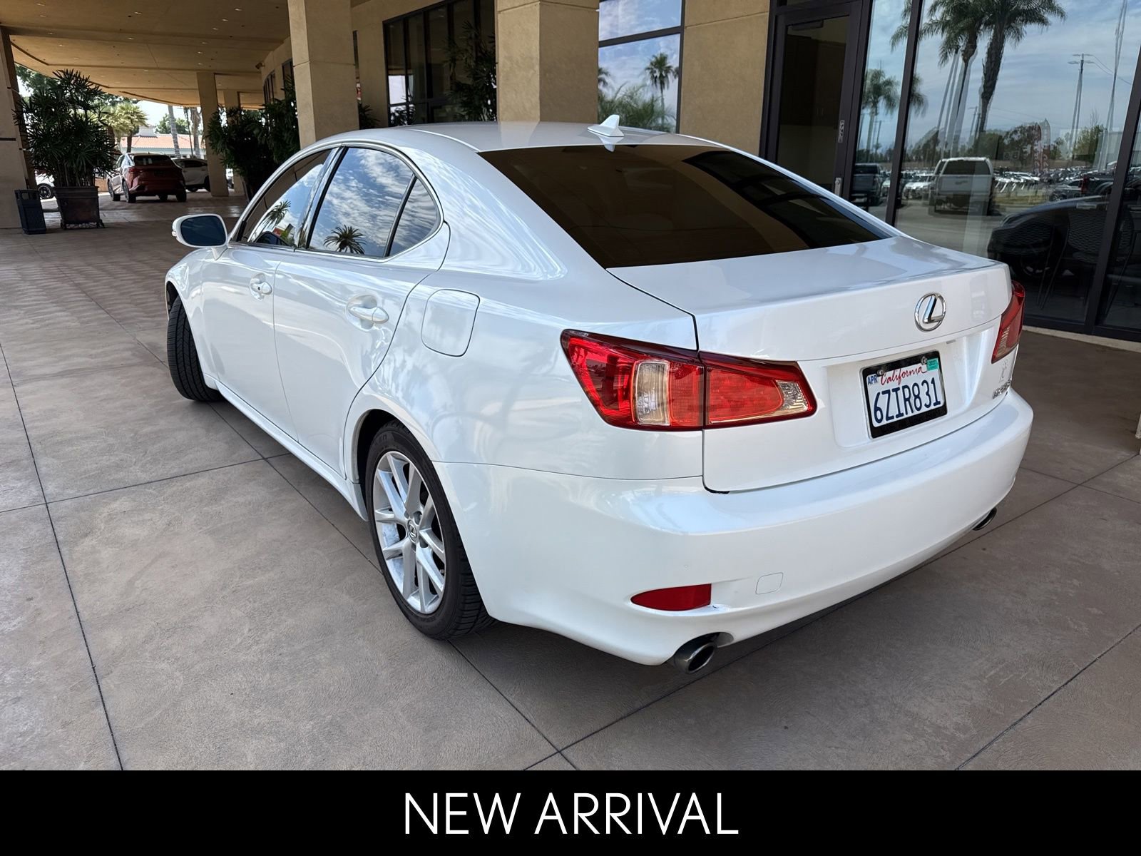 Used 2013 Lexus IS 250 w/ Premium Pkg Value Edition RWD image 4