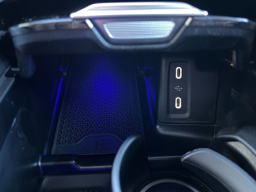 Used 2025 Mercedes-Benz GLC 350e 4MATIC image 44