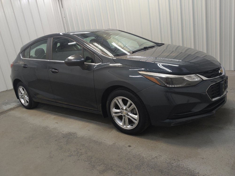 Used 2018 Chevrolet Cruze LT FWD image 11
