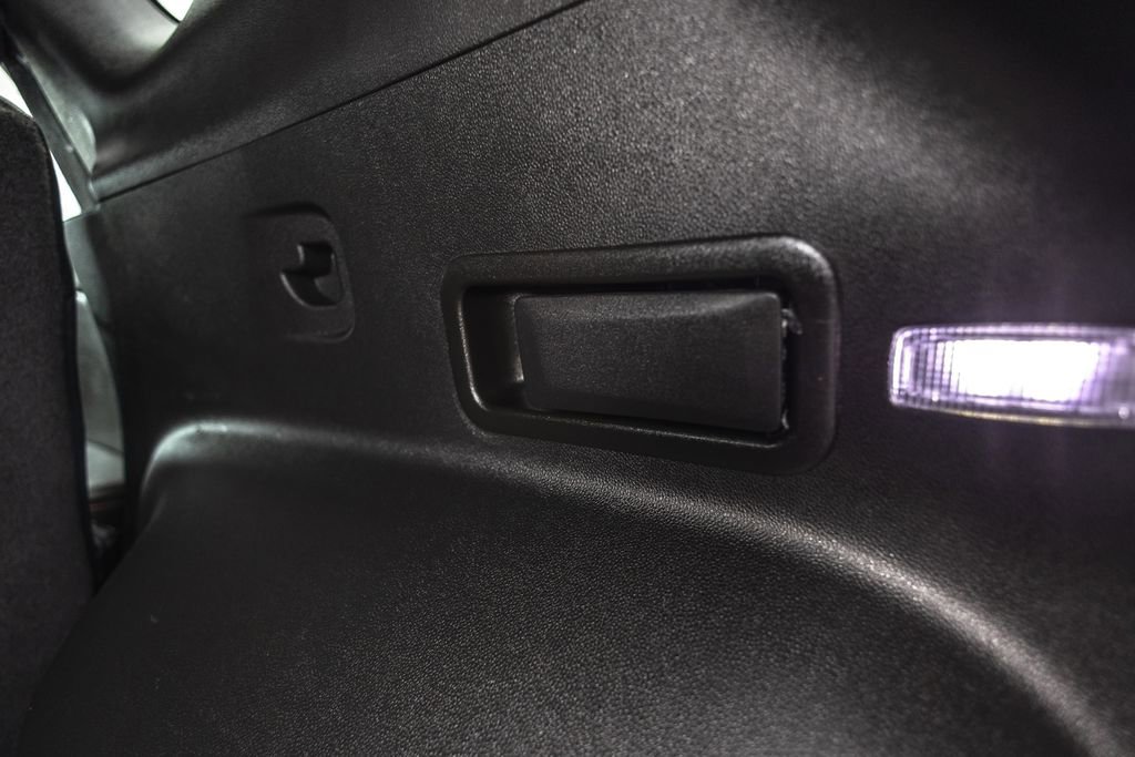 Used 2025 Chevrolet Blazer RS image 36