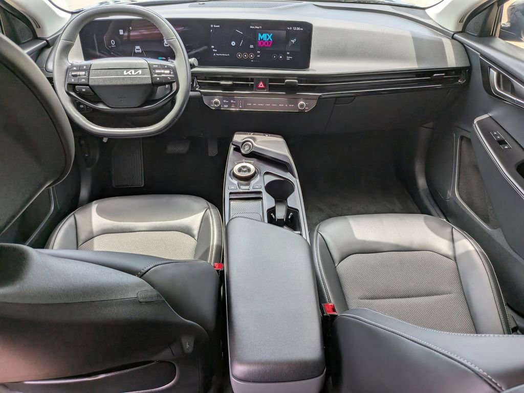 Certified 2025 Kia EV6 Light w/ Light LR Technology Package RWD image 14