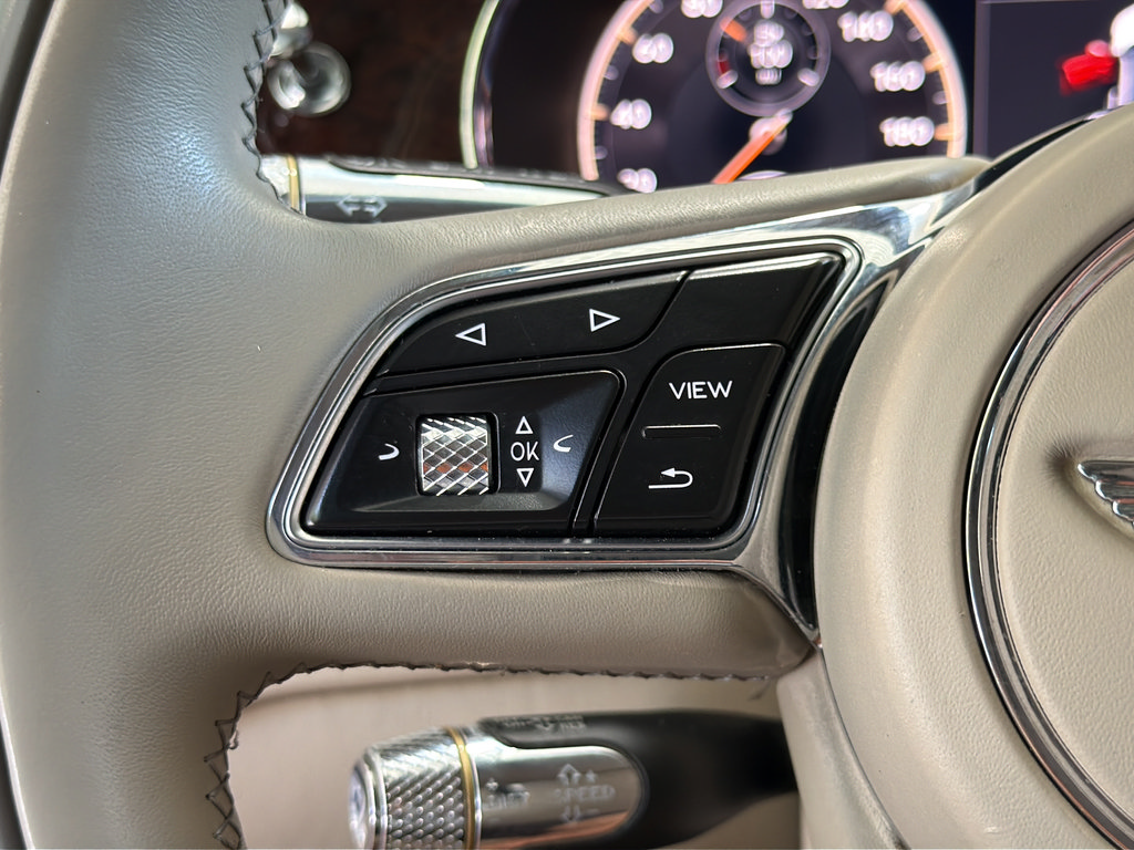 Used 2021 Bentley Flying Spur W12 AWD/4WD image 25