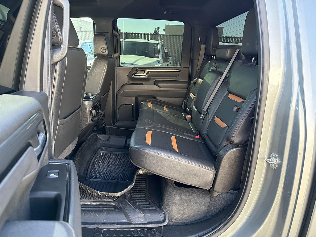 Used 2025 GMC Sierra 2500 AT4 AWD/4WD image 24
