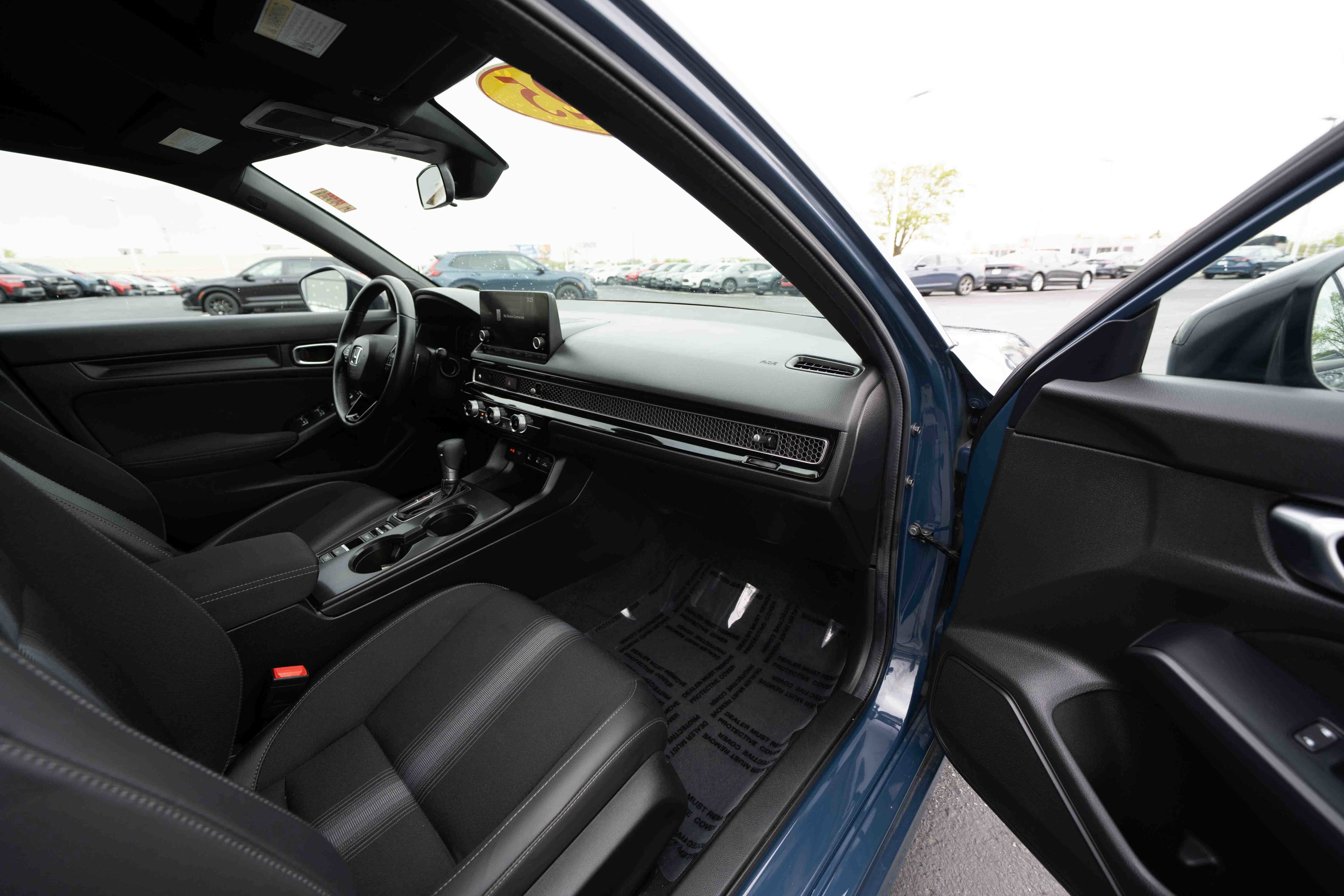 Used 2025 Honda Civic Sport image 25