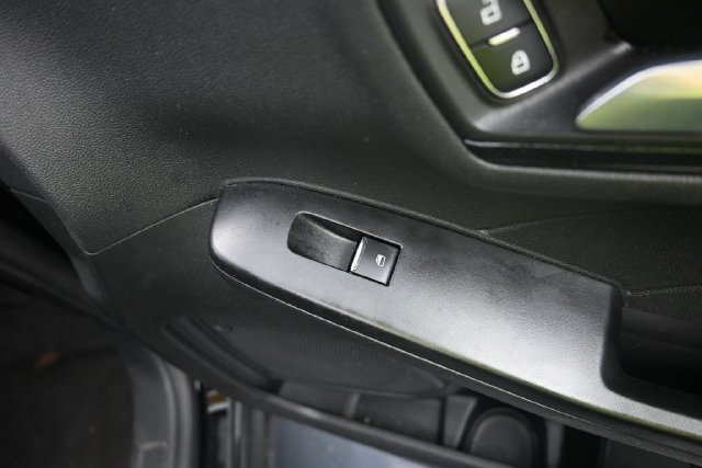 Used 2025 Ford Escape ST-Line Select AWD/4WD image 30