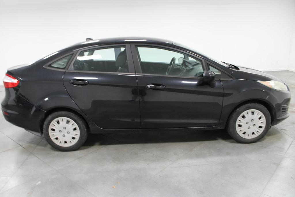 Used 2015 Ford Fiesta S FWD image 11