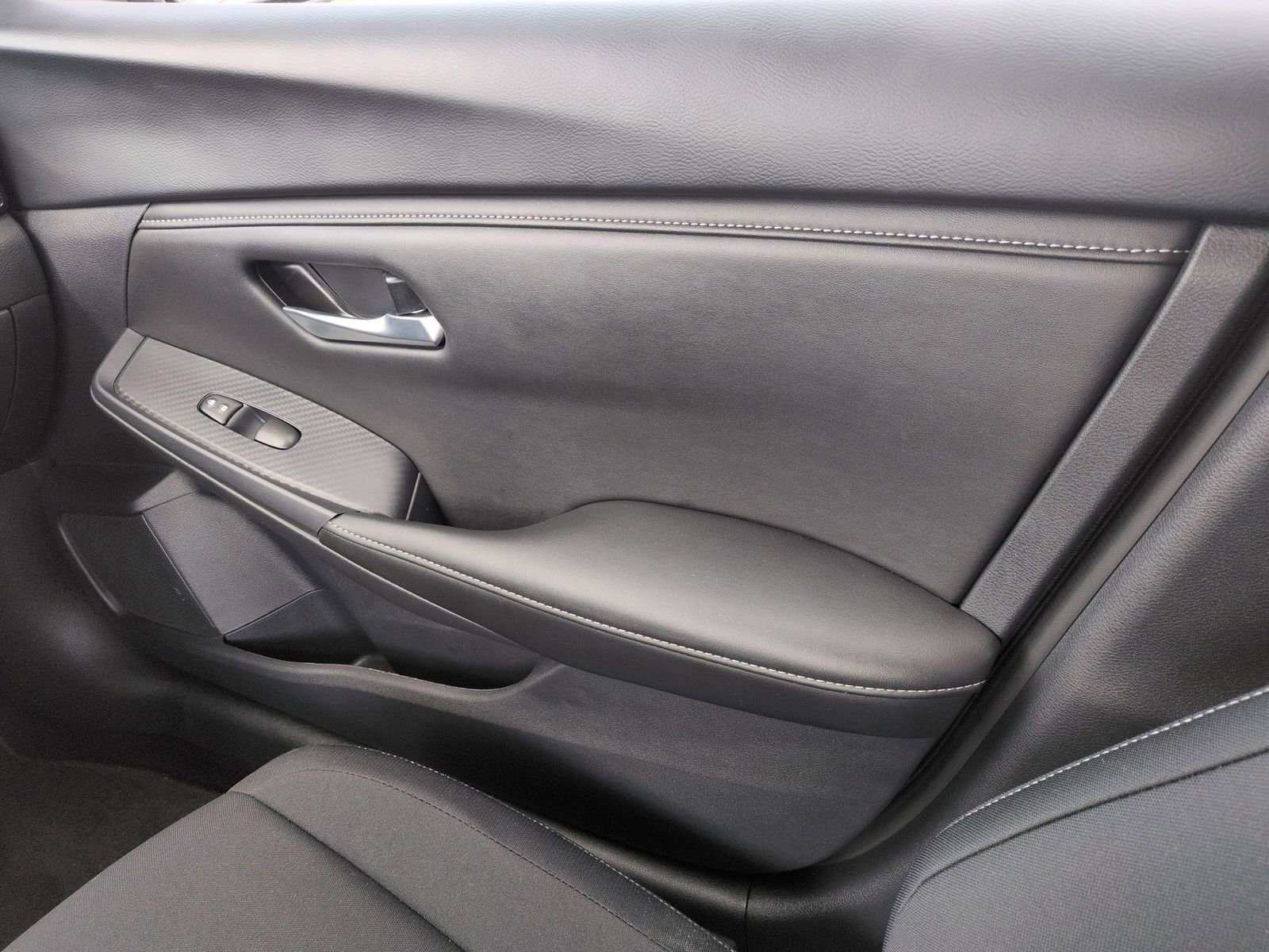 Certified 2025 Nissan Sentra SV w/ All-Weather Package FWD image 33