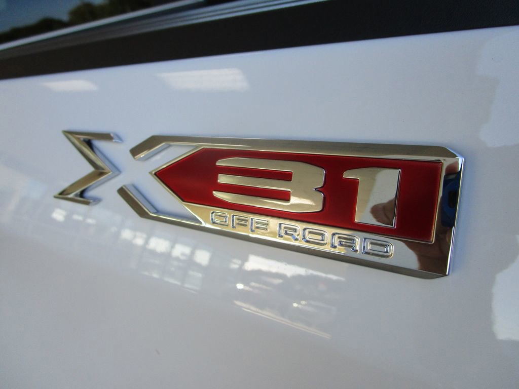 New 2026 GMC Sierra 1500 Elevation image 13