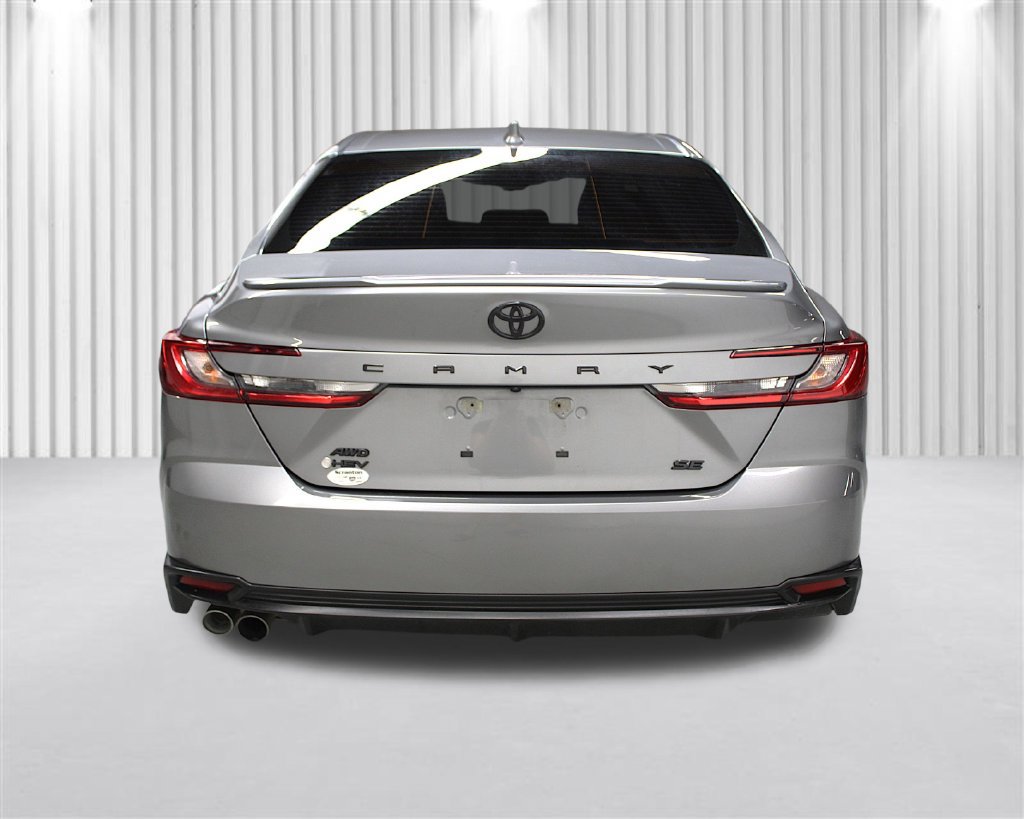 Used 2025 Toyota Camry SE w/ Convenience Package AWD/4WD image 4