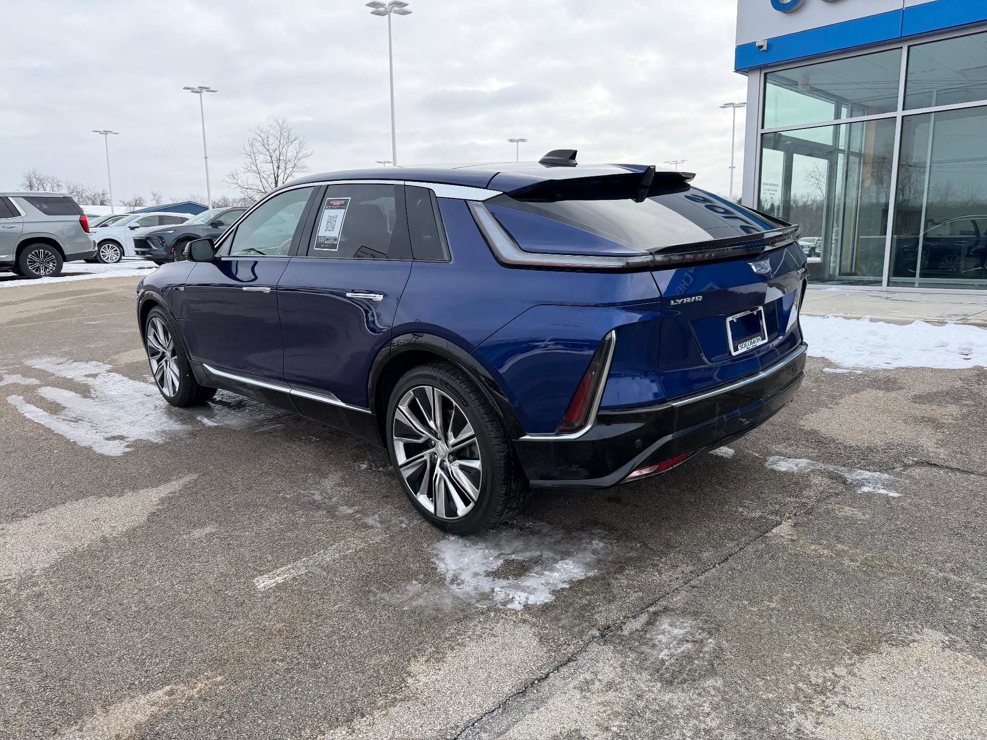 Used 2024 Cadillac Lyriq Luxury w/ LPO, Floor Liner Package image 3