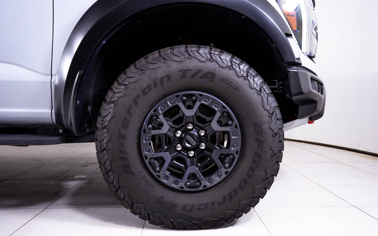 Used 2025 Ford F150 Raptor w/ Equipment Group 803A Raptor R AWD/4WD image 13