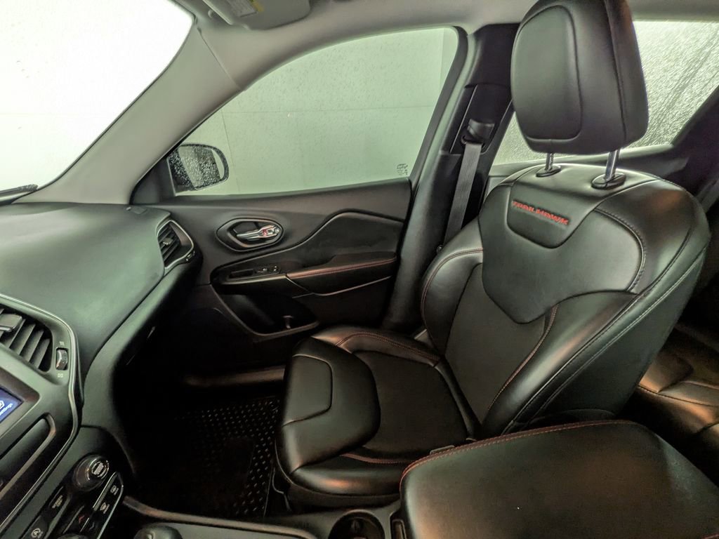 Used 2020 Jeep Cherokee Trailhawk w/ Cold Weather Group image 29