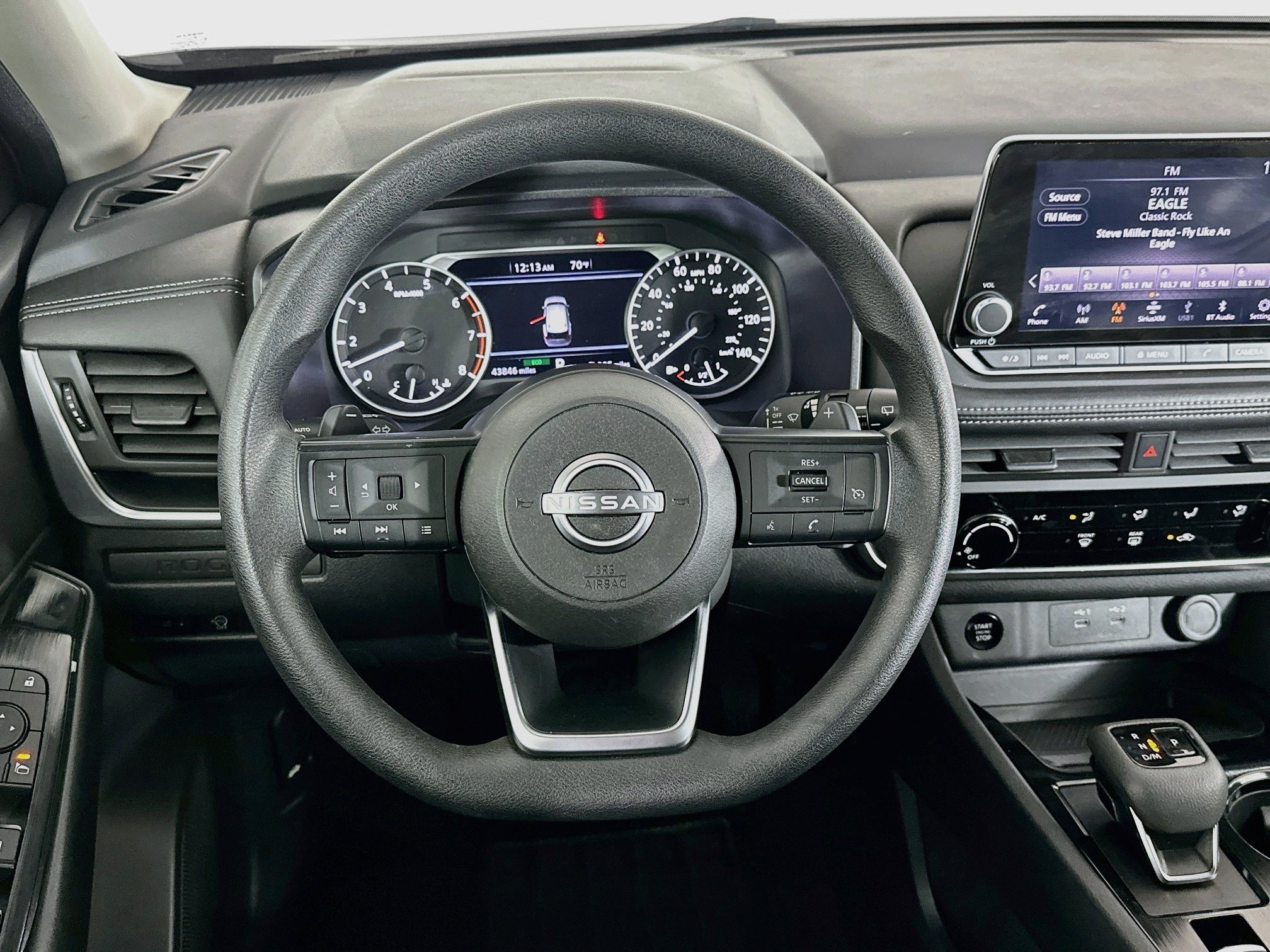 Used 2024 Nissan Rogue S FWD image 18
