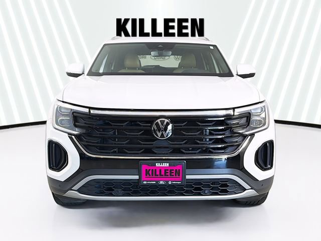 Used 2024 Volkswagen Atlas Cross Sport SE image 2