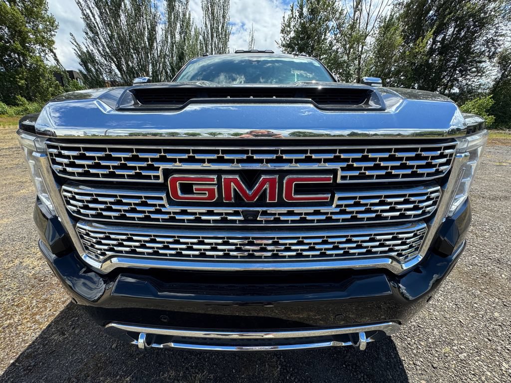Used 2022 GMC Sierra 3500 Denali w/ Denali Black Diamond Edition AWD/4WD image 51