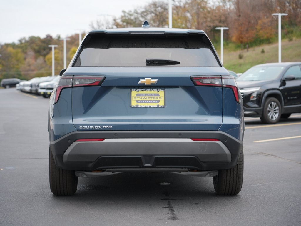 New 2027 Chevrolet Equinox LT w/ Convenience Package II AWD/4WD image 5
