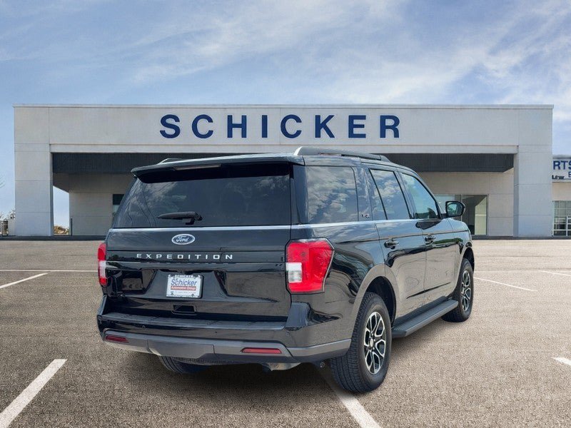 Used 2022 Ford Expedition XL AWD/4WD image 3