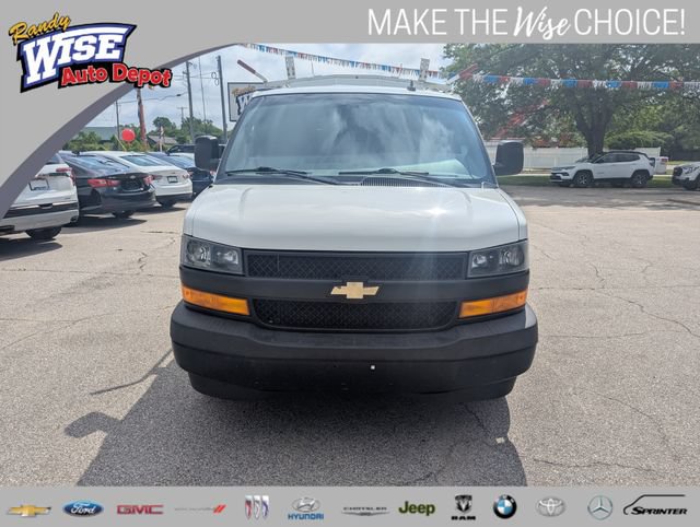 Used 2019 Chevrolet Express 2500 w/ Communications Package RWD image 8