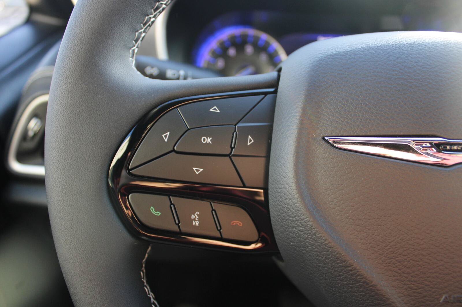 New 2026 Chrysler Pacifica Select w/ S Appearance Package FWD image 14