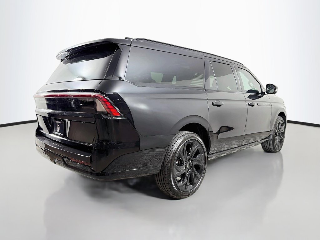 New 2027 Lincoln Navigator L Reserve w/ Jet Appearance Package RWD image 5