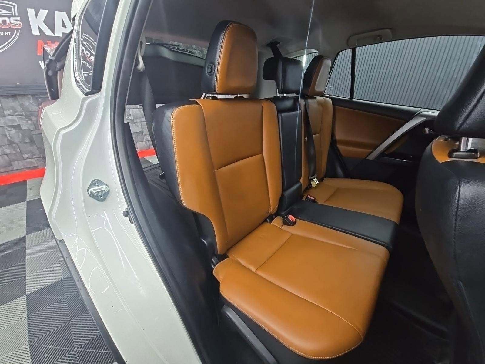 Used 2017 Toyota RAV4 Limited w/ Advanced Technology Package image 12